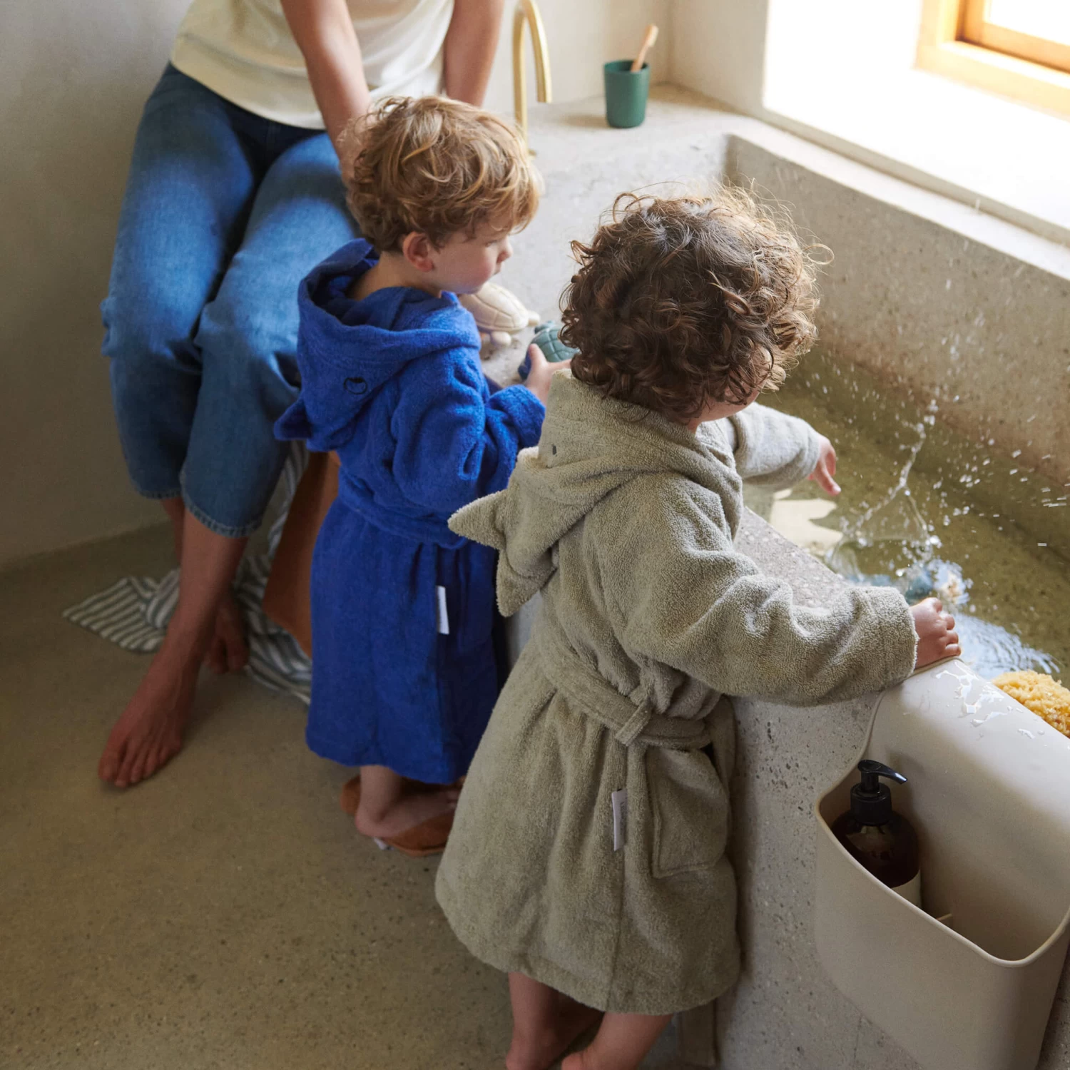 Lily Bathrobe - Dino Surf Blue(Liewood Lily Bathrobe Dino Surf Blue) - Image 2