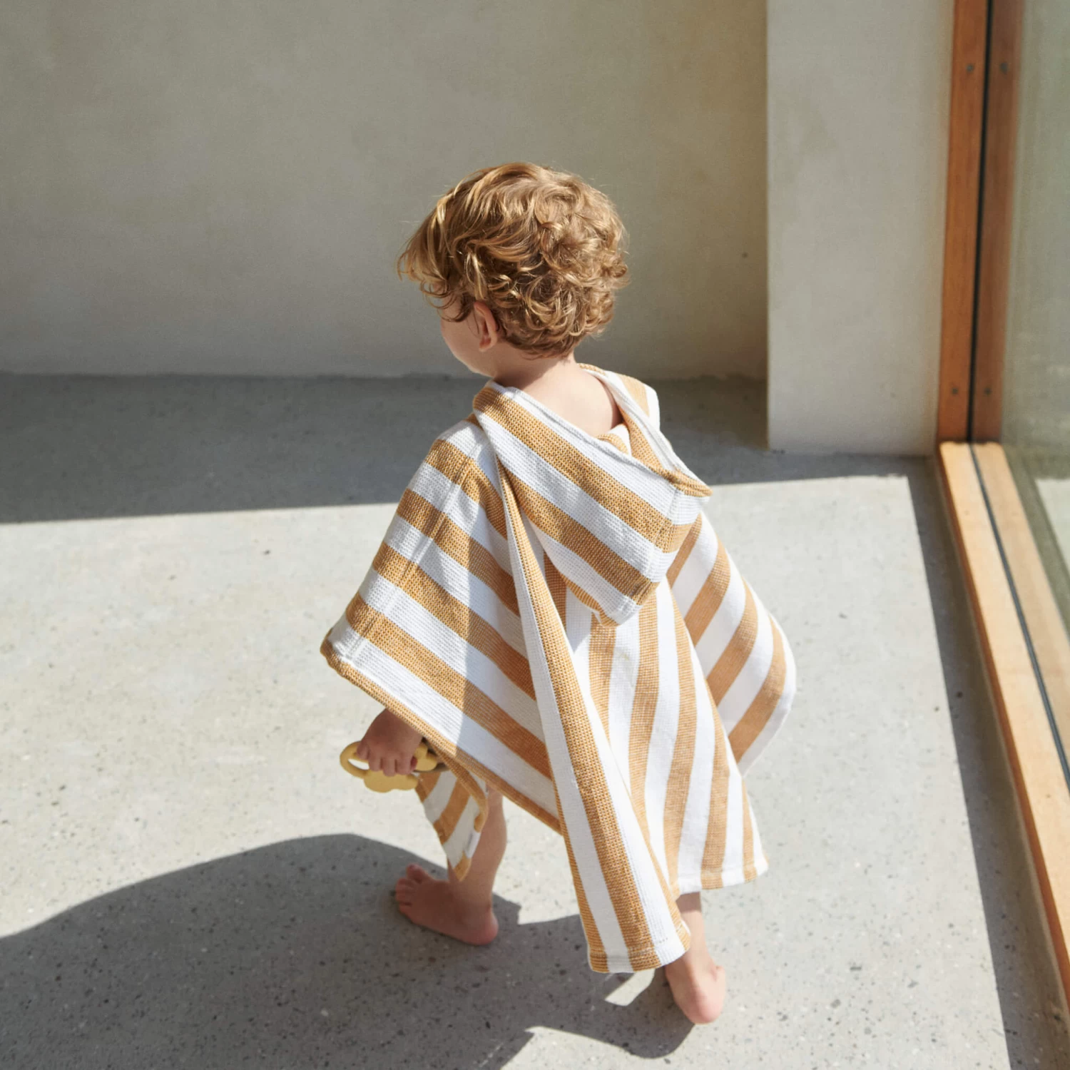 Paco Poncho - Pale Tuscany Stripe (Various Sizes)(Liewood Paco Poncho Pale Tuscany Stripe Various Sizes) - Image 5