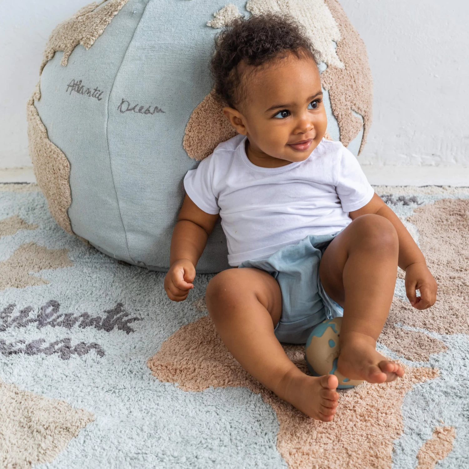 Washable Rug Vintage Map(Lorena Canals Washable Vintage Map Rug) - Image 3